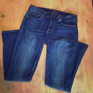 Lucky Brand Charlie Skinny size 28